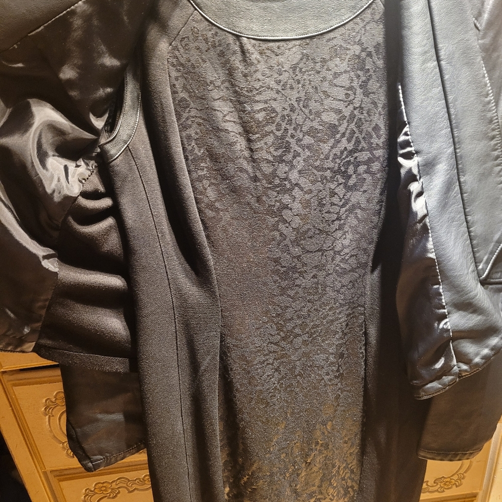 Dress - Picture 3 of 12